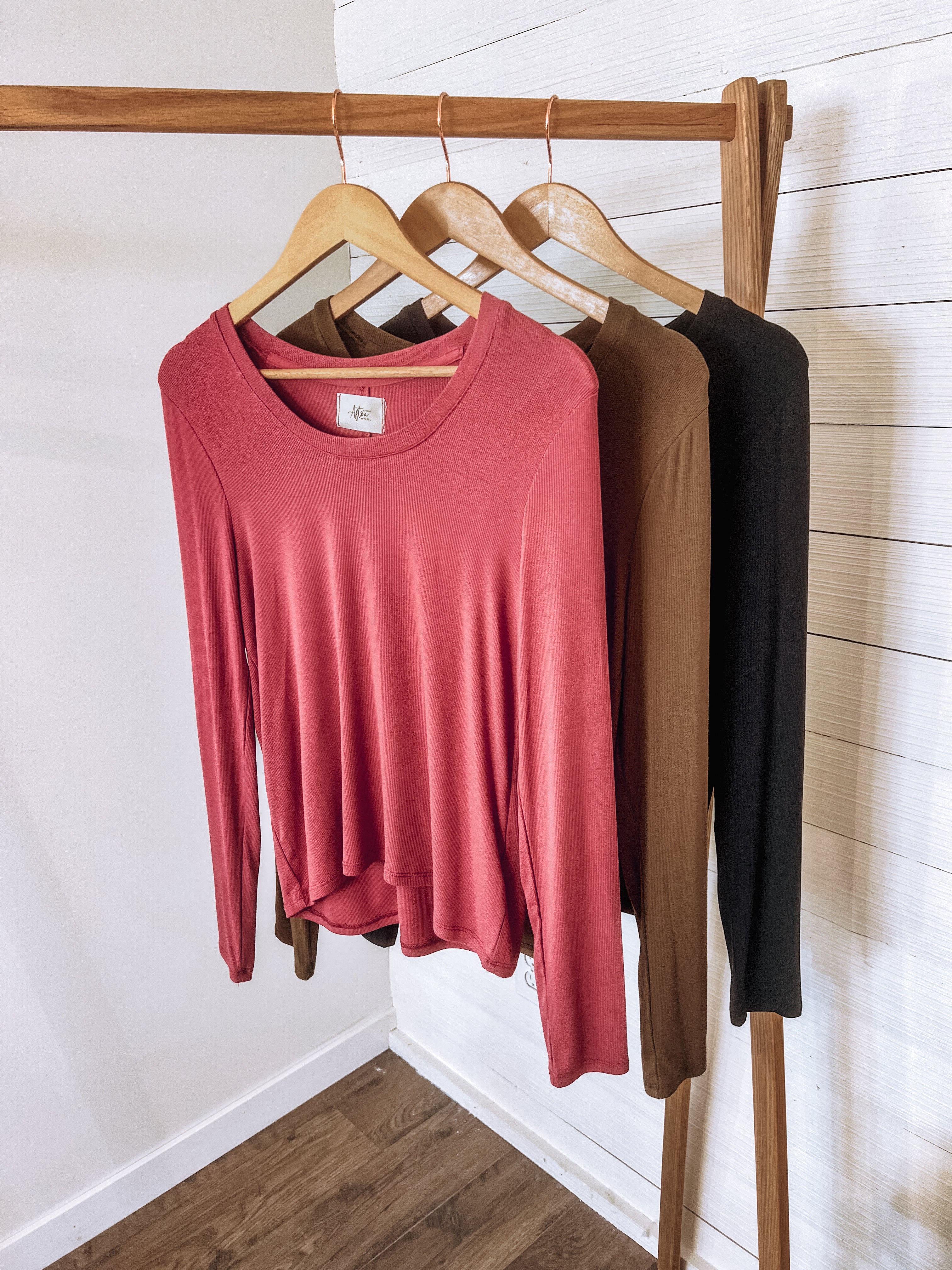 Record High Scoop Neck Long Sleeve Top