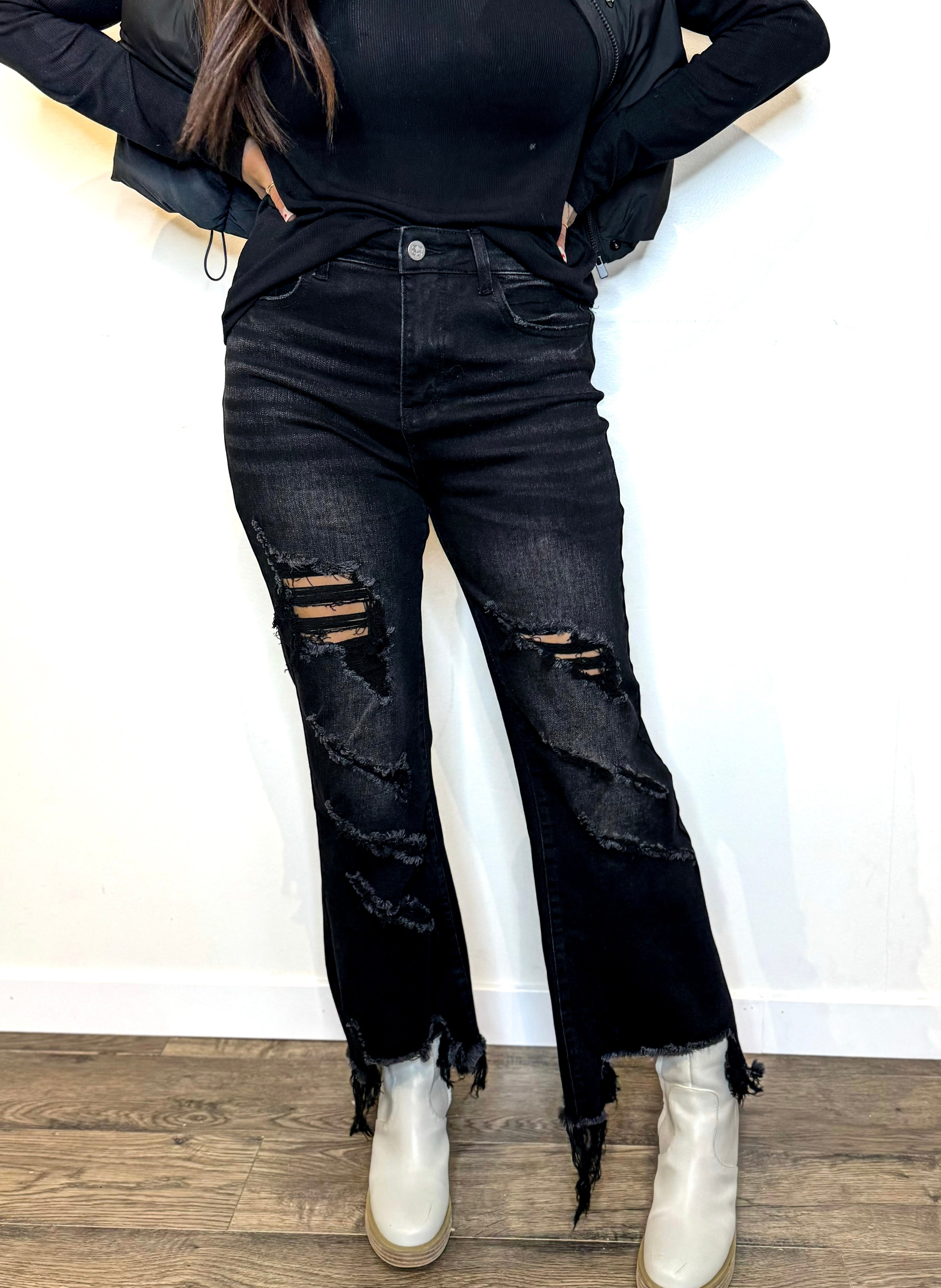 Smoky Mountain Distressed Black Crop Jean